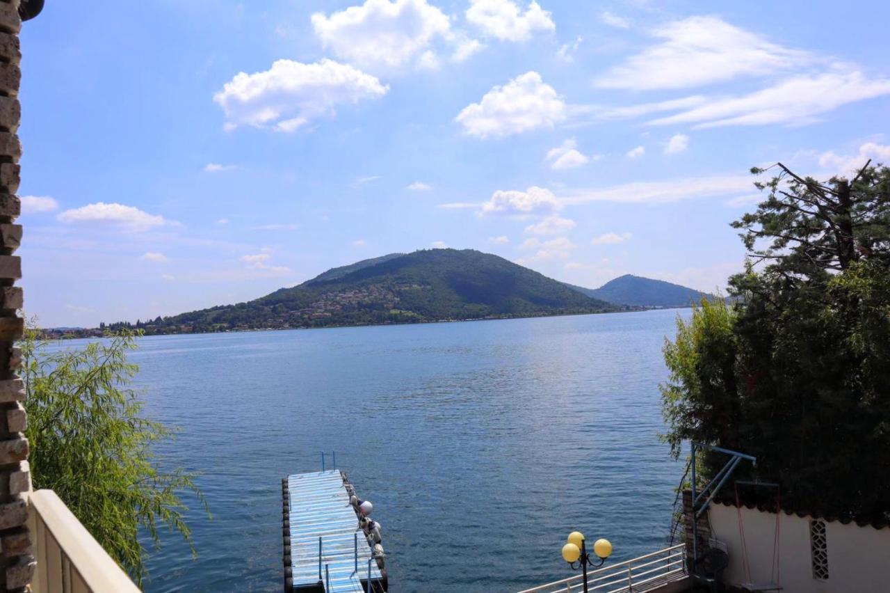 La Finestra "Sul Lago" Predore Exterior photo