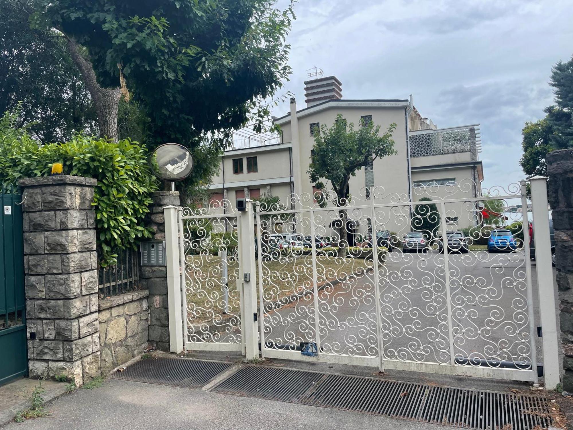 La Finestra "Sul Lago" Predore Exterior photo